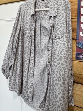 Light Gray Leopard Print Button-Up Shirt